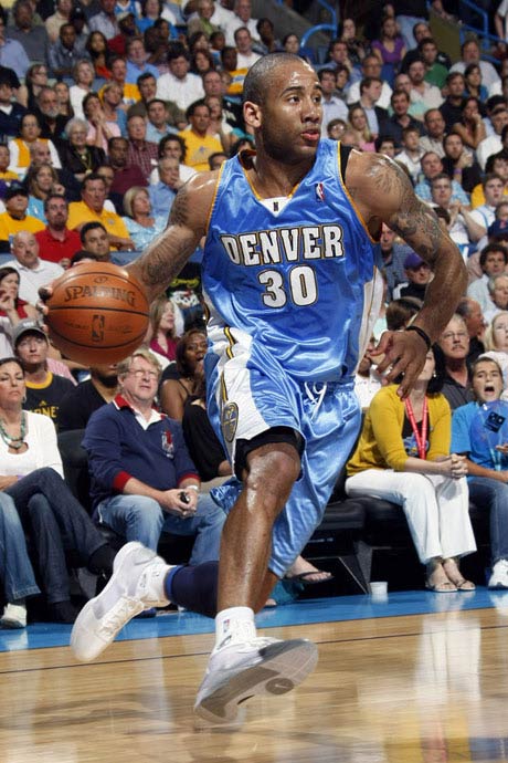 间增添了浓 间增添了浓