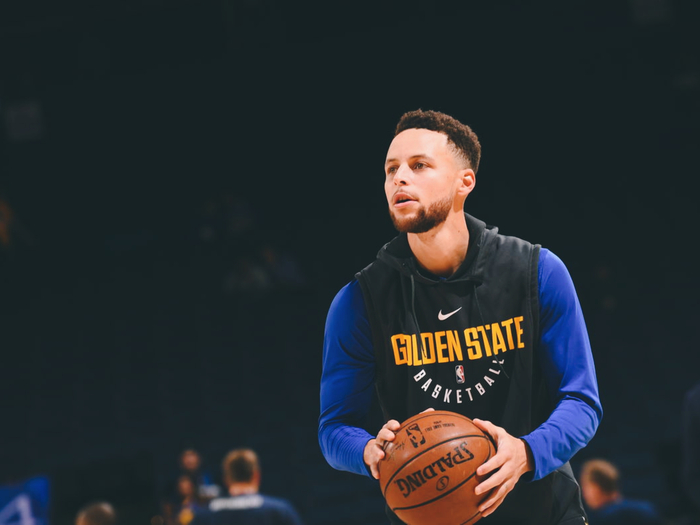 他依然处在 他依然处在