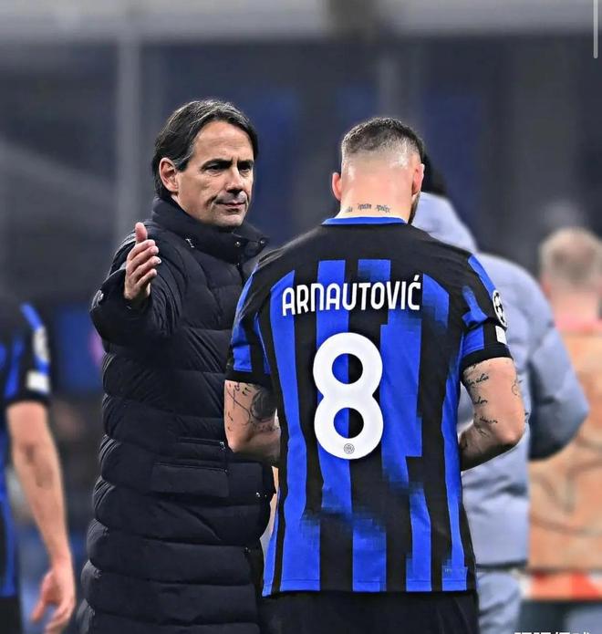 他凭借丰富 他凭借丰富