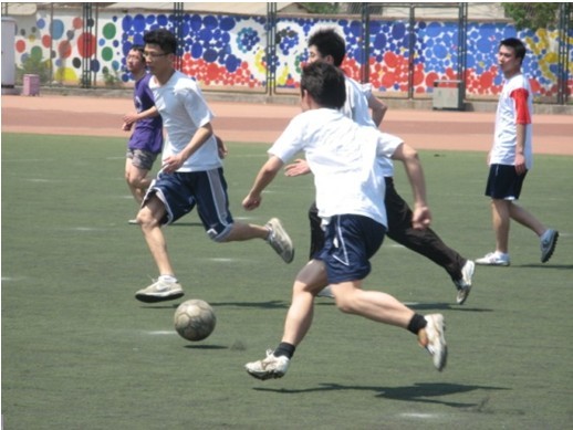 个怀揣梦想 个怀揣梦想