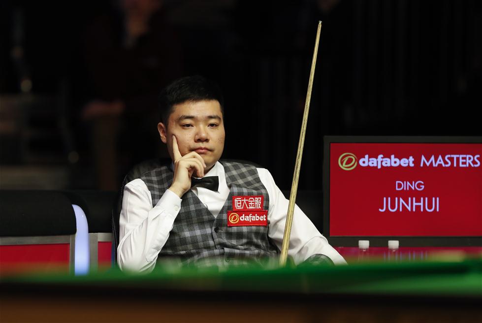 对法比安而 对法比安而