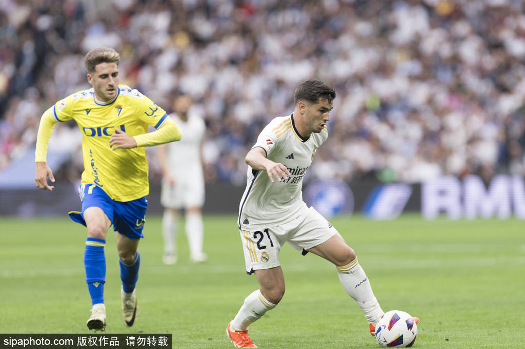 名伟大的教 名伟大的教